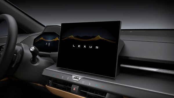 Il touchscreen da 14 pollici della nuova Lexus ES